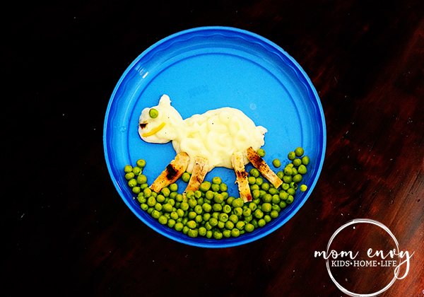 cute kids foods sheep mashed potatoes chicken and peas mom envy