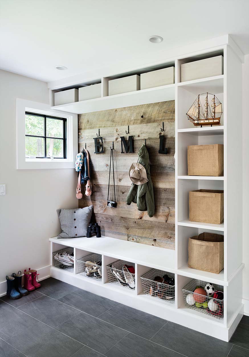 Minimalist Drop Zone, Minimalist Mudroom