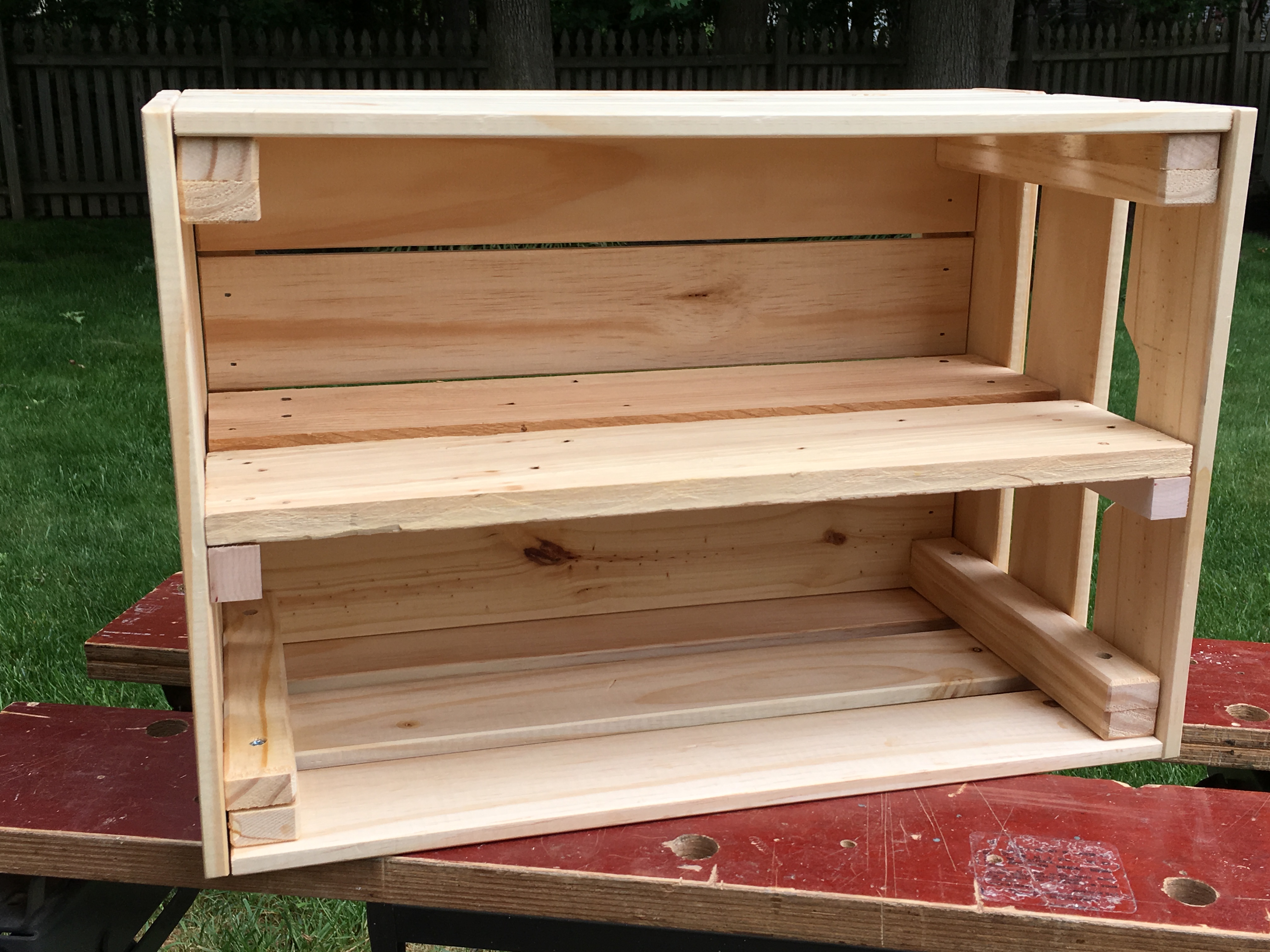 How to Build a Shelf in a Crate. Easy DIY crate project perfect for entertaining. #DIY #crate
