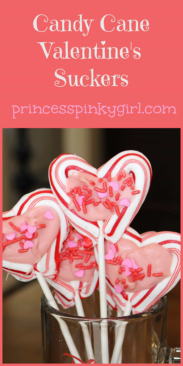 Valentine's Day Crafts for Kids. Lots of Valentine Craft Ideas for kids to do at class parties, at home, daycare, or more. #valentinescraft #valentinecraft #valentinecraftsforkids #kidscrafts