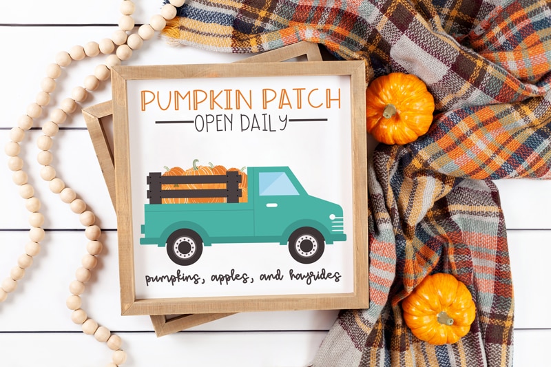 Free Fall Printables. Download 3 adorable printables that are the perfect addition to any fall decor. These farmhouse style prints are available in JPEG, Silhouette, and SVG format. These 3 free fall svg files are perfect for creating pillows, signs, and fall gifts. #falldecor #freeprints #fallprintables #svgfiles