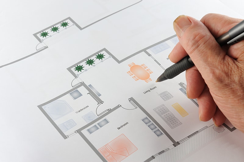 Building a Custom Home. Learn the ins and outs of how to build a custom home from our real life experience. #hgtv #homedeocr #floorplans