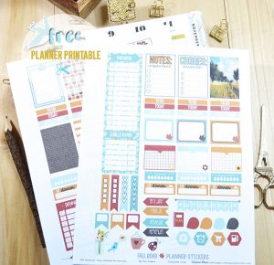 Free fall planner printables. Check out over 30 free fall planner printables. Perfect for all types of planners. Get some great fall planner ideas for your planner spreads. #plannerlovers #planneraddict
