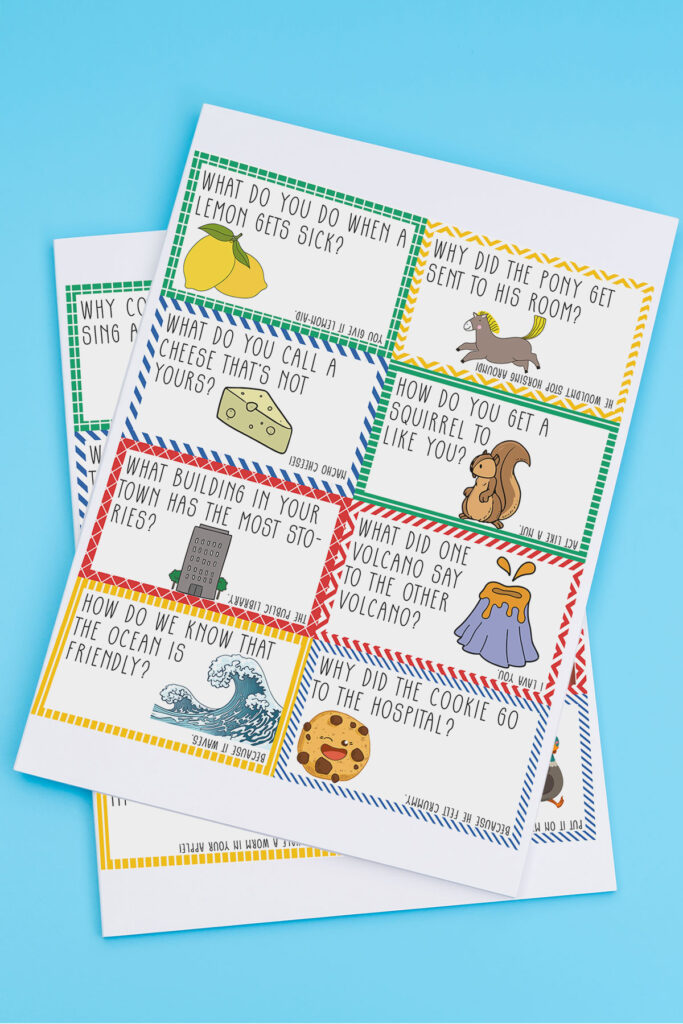 This image shows one of the two free printable kid jokes for lunch boxes available to download for free at the end of the blog post.