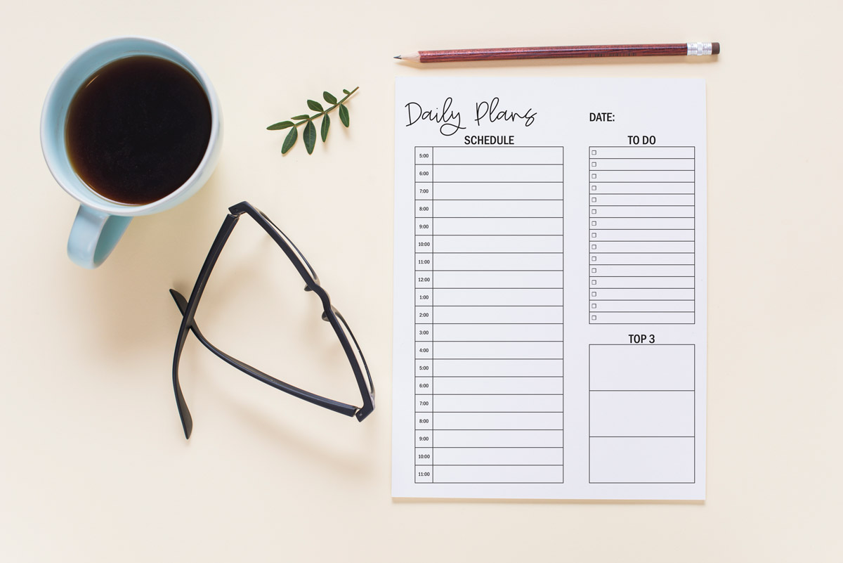 This is one of the daily printable hourly calendars that you can get for free at the end of this blog post.