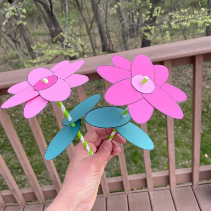 Image for Paper Flowers Made From Straws (Flower Craft Preschool)