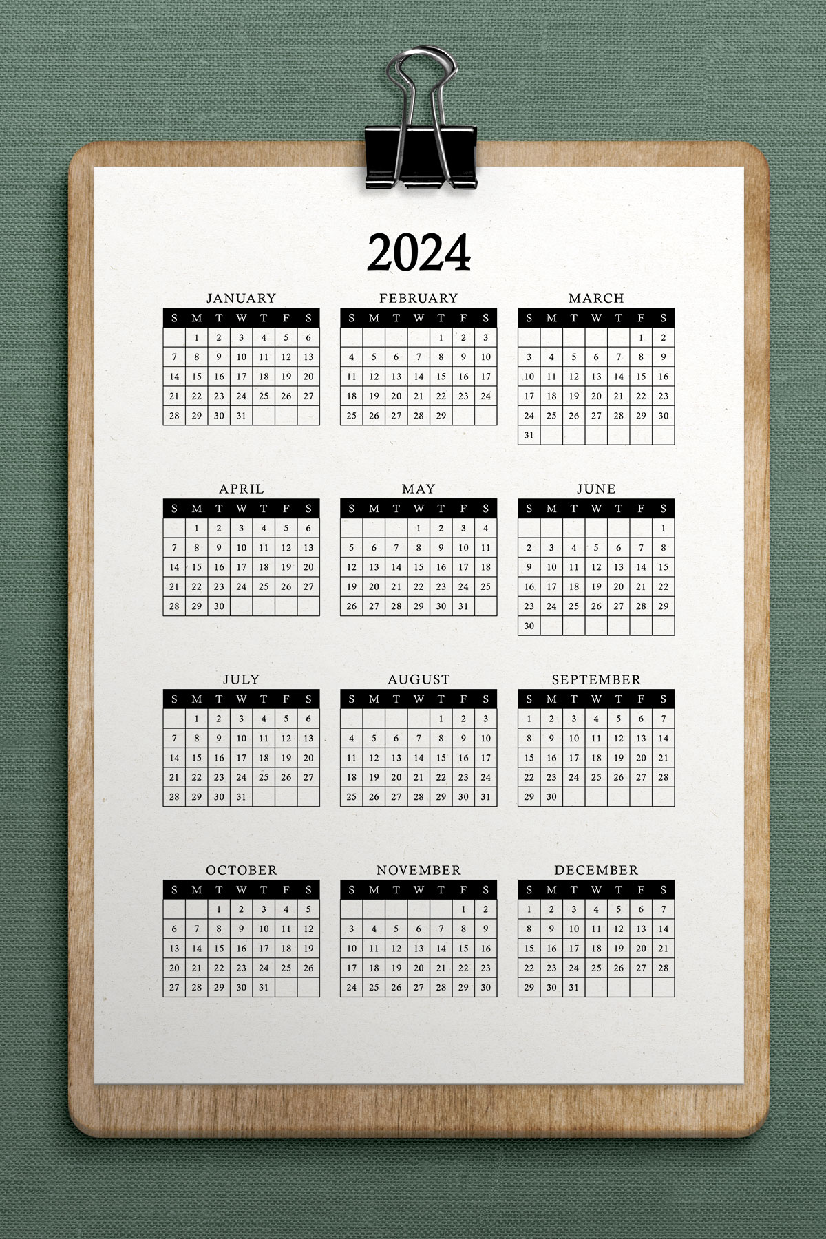 This image shows a 2024 free printable year at a glance calendar you can get for free in this blog post.