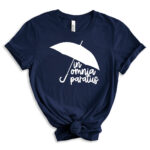 Navy blue T-shirt with a knotted hem, featuring a white umbrella graphic and the phrase ‘In Omnia Paratus.’